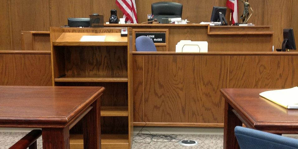 intérprete jurado en juicios