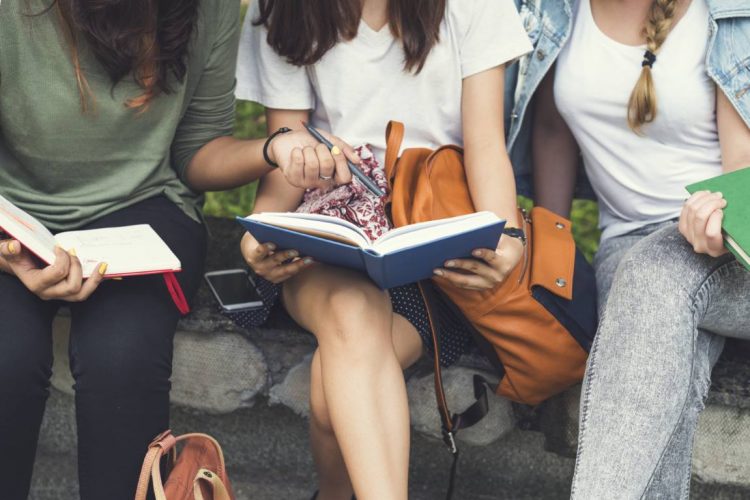 Prácticas en CBLingua